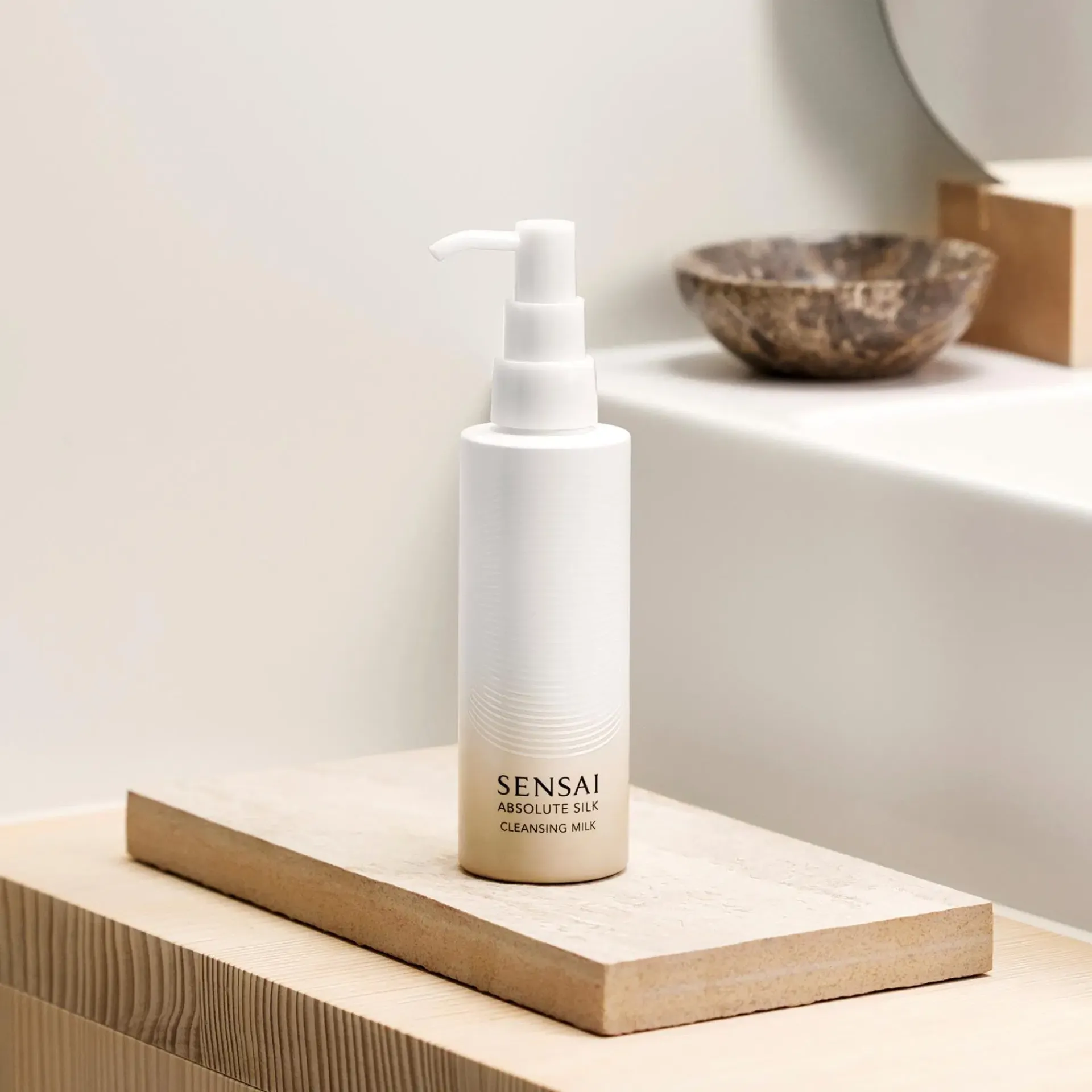 SENSAI J-Beauty|Kasvojenhoito<Absolute Silk Cleansing Milk 150 ml