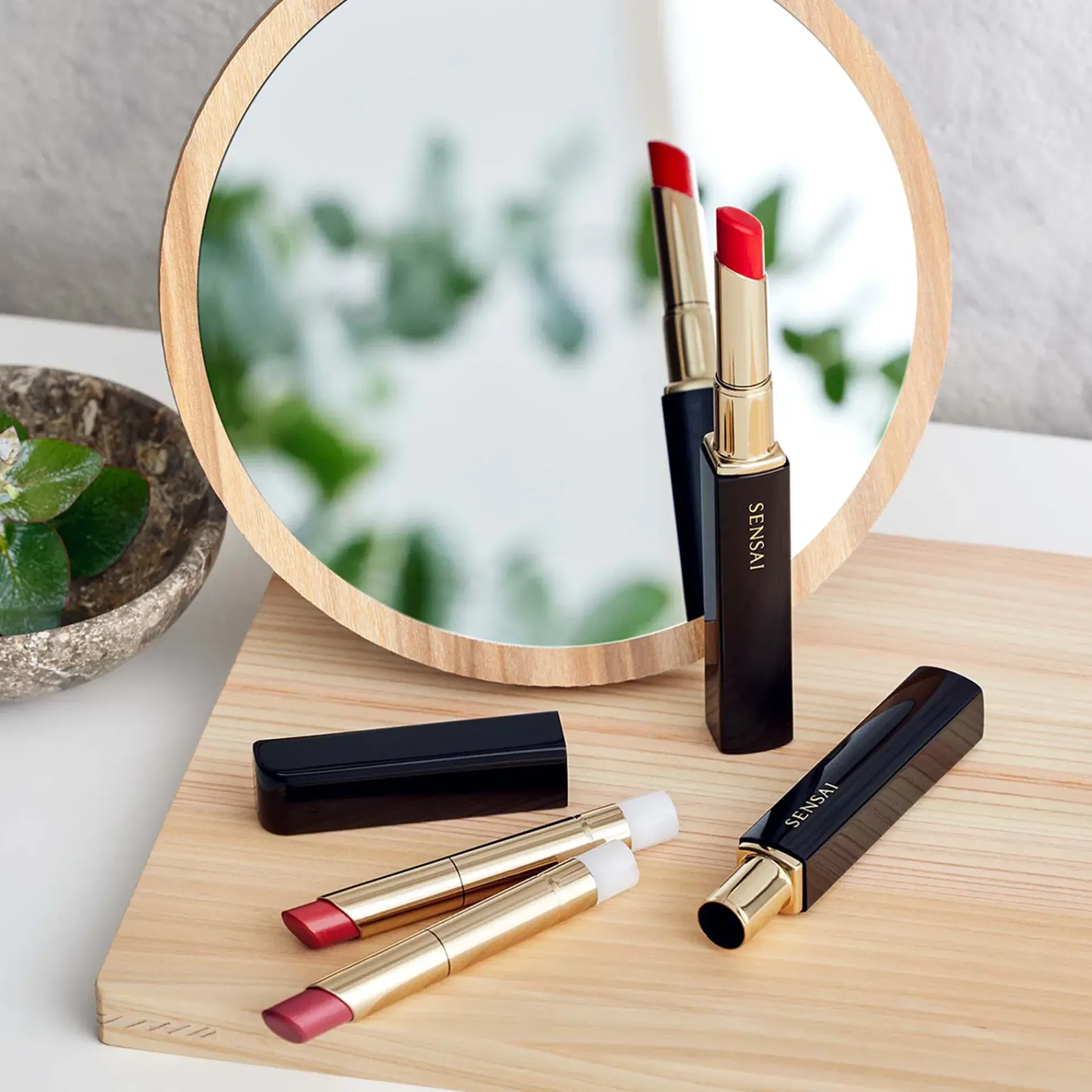 SENSAI J-Beauty|Meikkisiveltimet Ja -Välineet<Contouring Lipstick huulipunahylsy