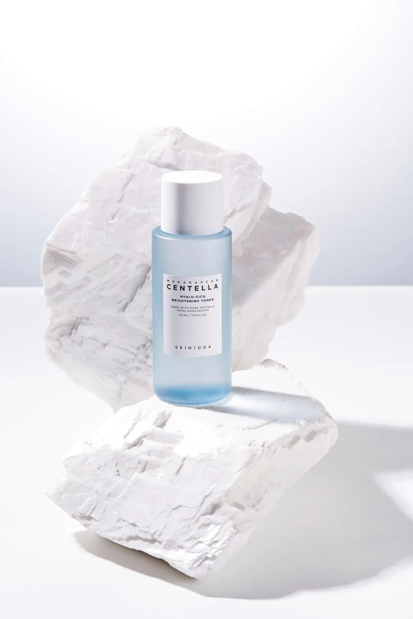 SKIN1004 Kasvojenhoito<Madagascar Centella Hyalu-Cica Toner kasvovesi 210 ml