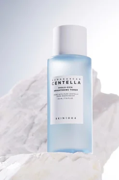 SKIN1004 Kasvojenhoito<Madagascar Centella Hyalu-Cica Toner kasvovesi 210 ml
